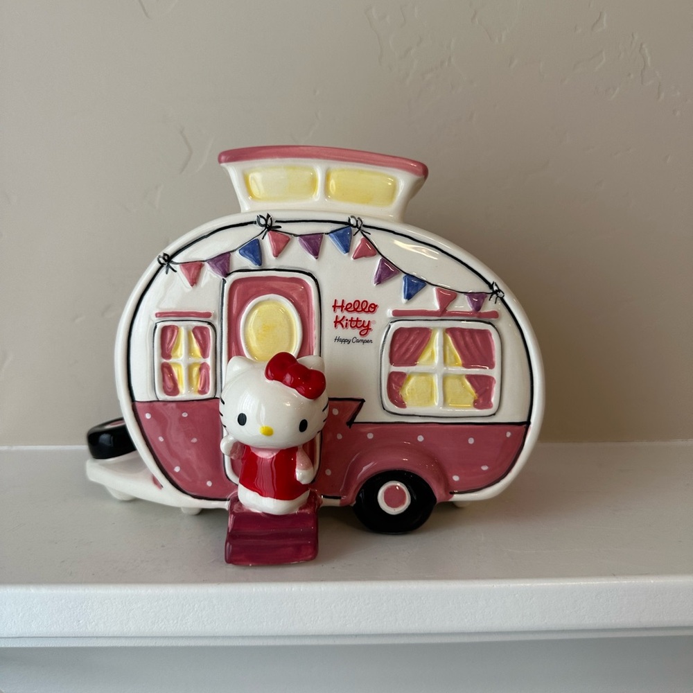 Blue Sky Clay works x Hello Kitty Retro Camper Figurine VHTF SOLD OUT